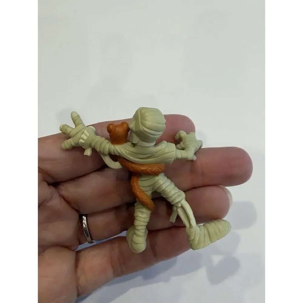 Hasbro Monster Cafe Figures Lot Girl w/ Monkey & Mummy Bug 2005